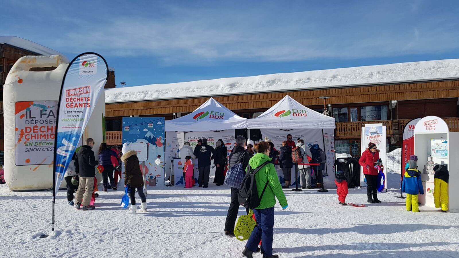 SUCCÈS DE LA TOURNÉE DES DÉCHETS GÉANTS DANS LES STATIONS DE SKI !